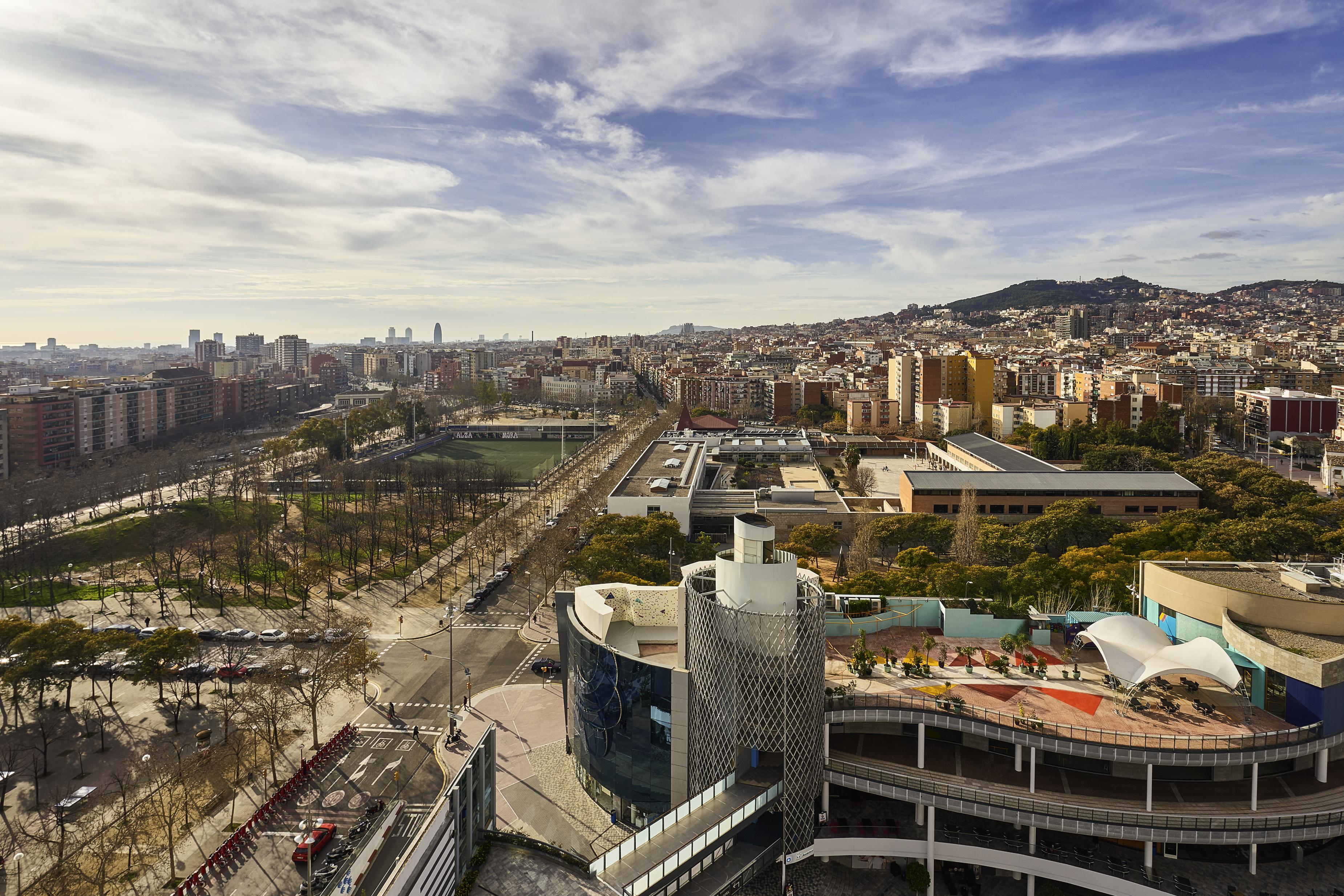 Ibis Barcelona Meridiana Exterior photo