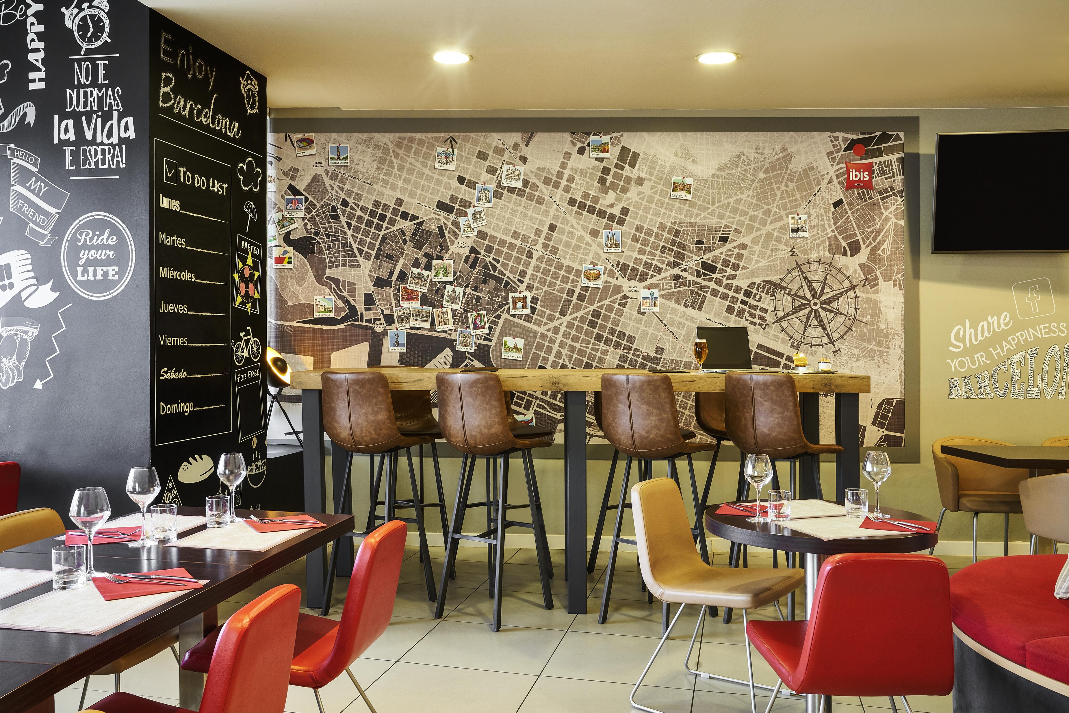 Ibis Barcelona Meridiana Exterior photo